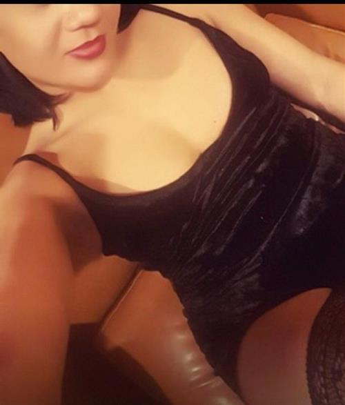 Her zaman sıcak escort Hely Erzurum Eskort Bayan