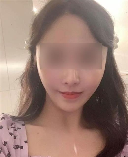 Düşünceli escort Johara