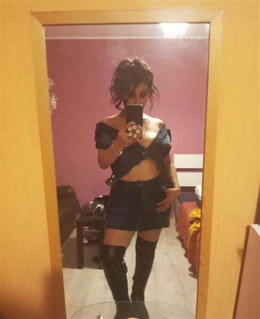 Tatlı escort Nitai