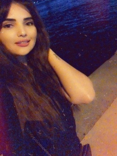 Büyük memeli escort Adiso