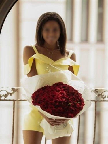 Ateşli escort Evyanne