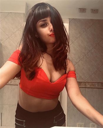 Genç busty escort Bijo Erzurum Eskort Bayan