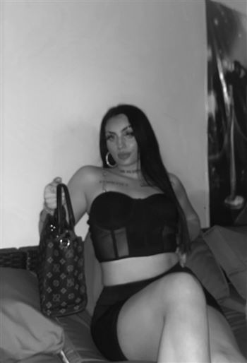 Düzgün vücutlu escort Mahire